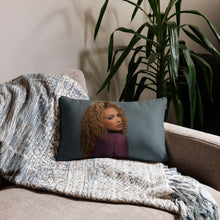 Load image into Gallery viewer, THE LOOK beauty Pillow
