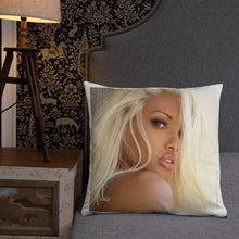 Load image into Gallery viewer, BLONDE GIRL Basic Pillow
