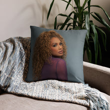 Load image into Gallery viewer, THE LOOK beauty Pillow

